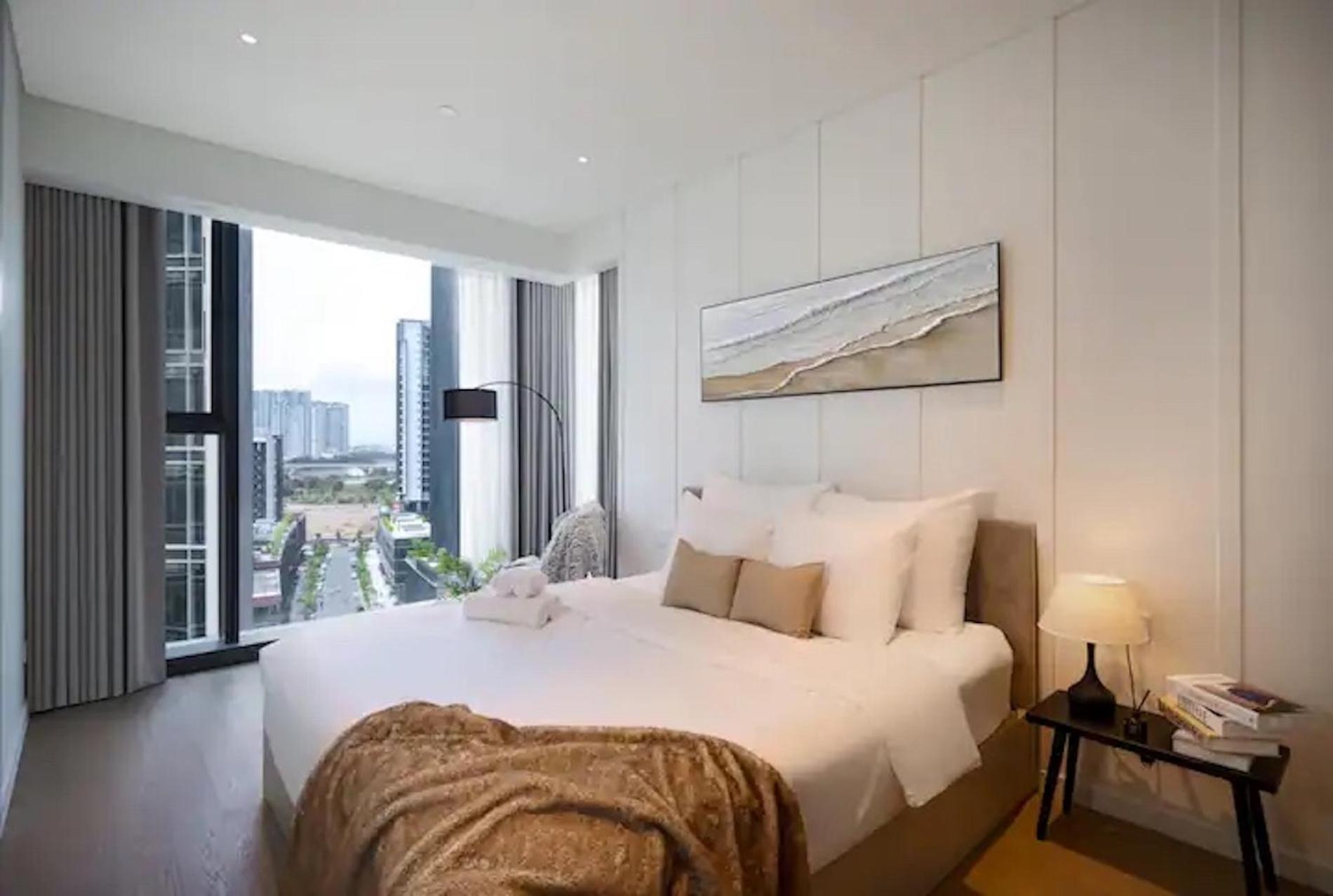 The Metropole -Complex "Opera, Crest, Galleria " -Free Pool-Gym-Sauna Room-Yoga Room Cidade de Ho Chi Minh Exterior foto